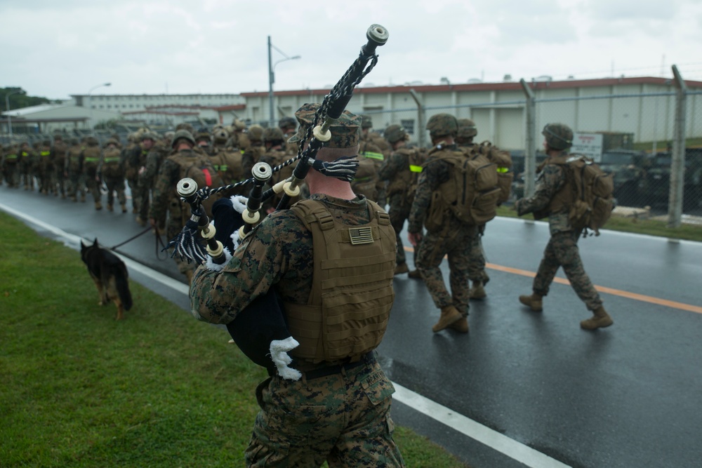 DVIDS - Images - 31st MEU Command Element completes all-hands hike ...