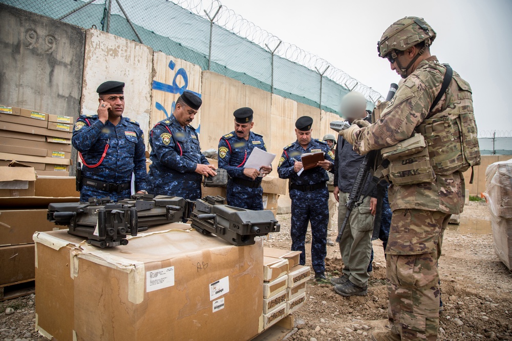 Iraqi Police Gets New Equipment