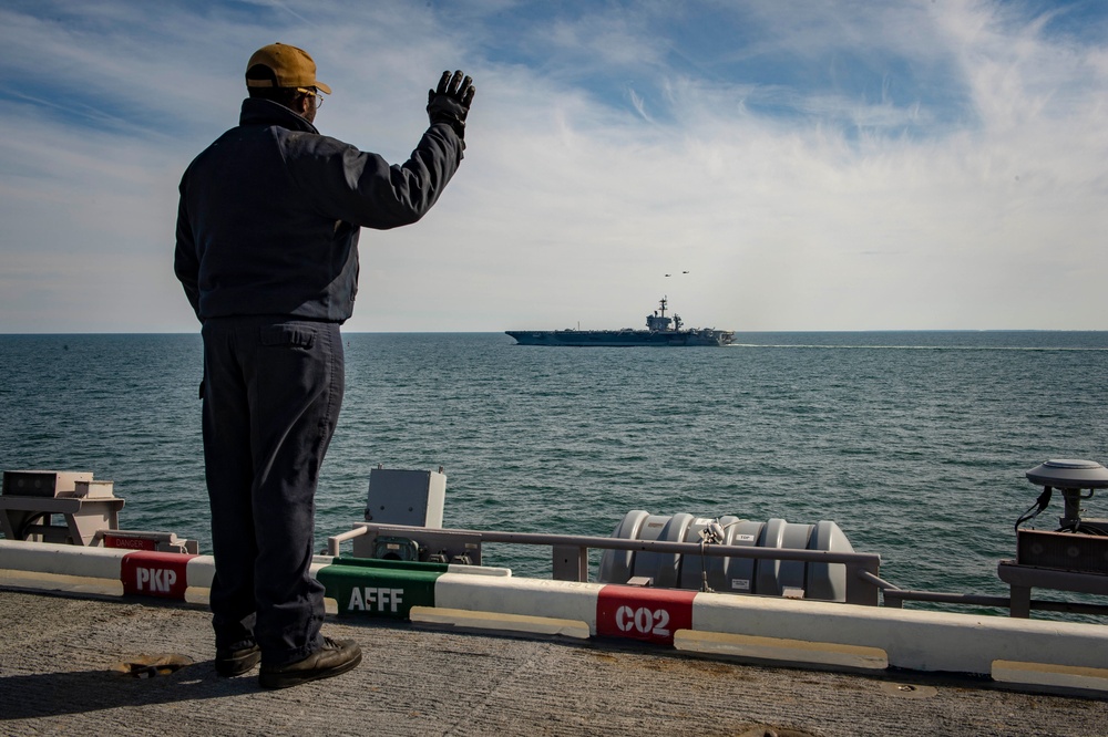 USS Abraham Lincoln (CVN 72)