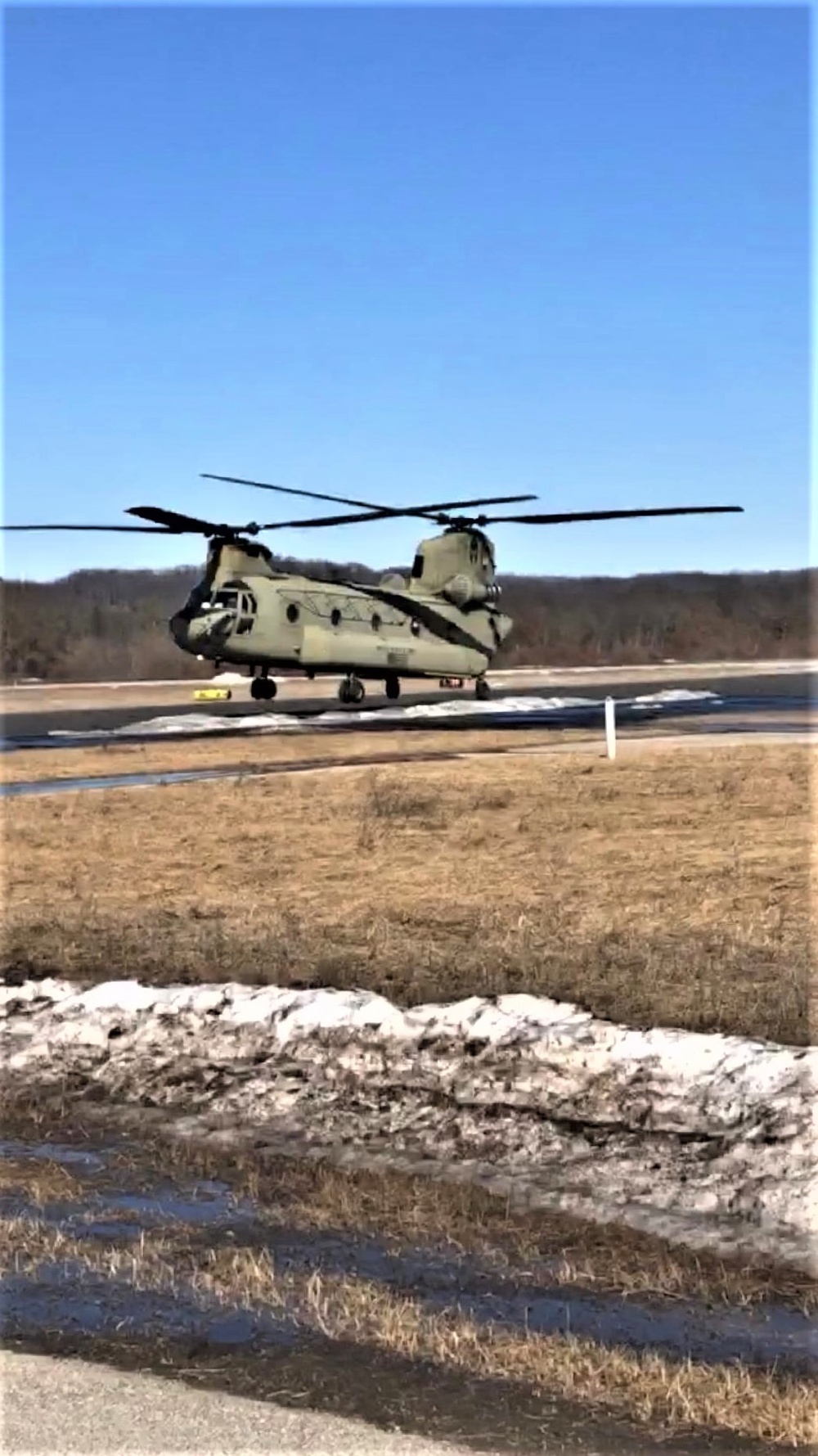 Chinook helicopter, crew, students combined for sling-load training supporting 89B course