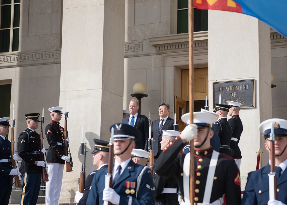 A/SD meets with MinDef of Mongolia