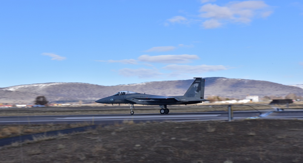 173rd Civil Engineers test emergency landing system