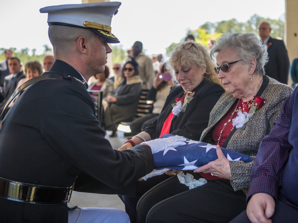 MARFORRES performs military honors