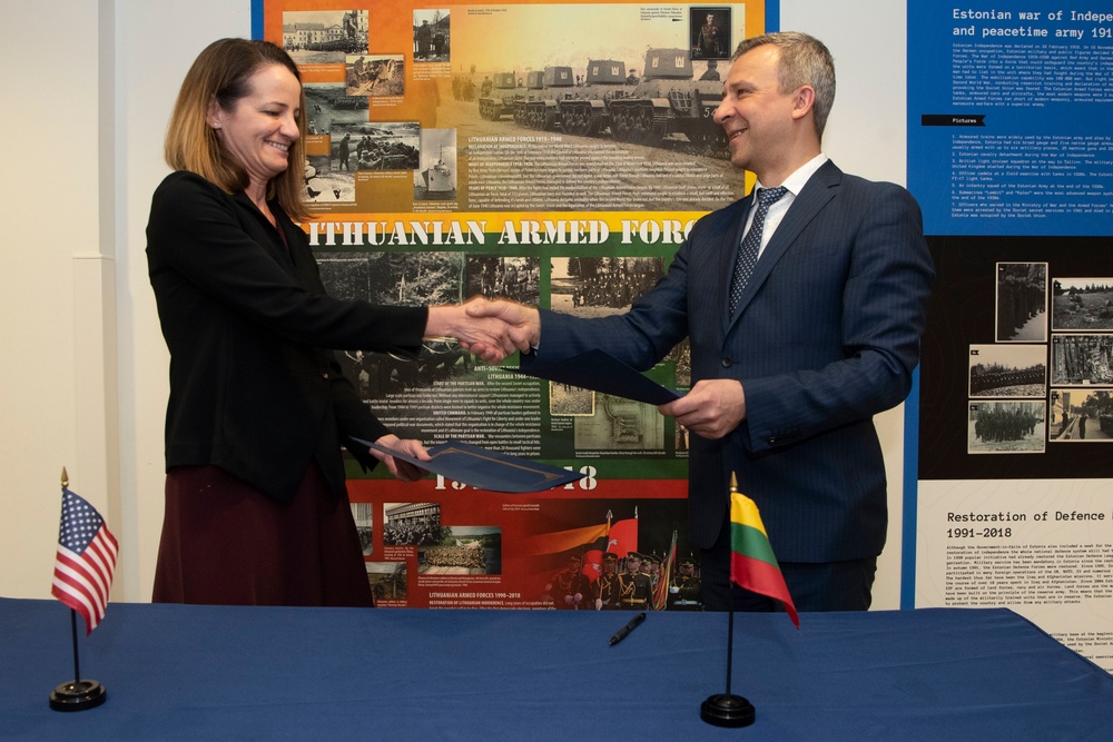US, Lithuania Sign Defense Cooperation Plan