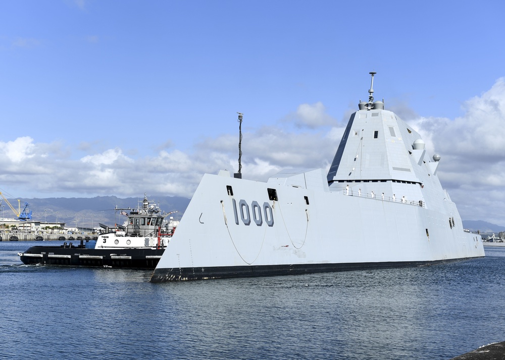 USS Zumwalt Arrives At Pearl Harbor