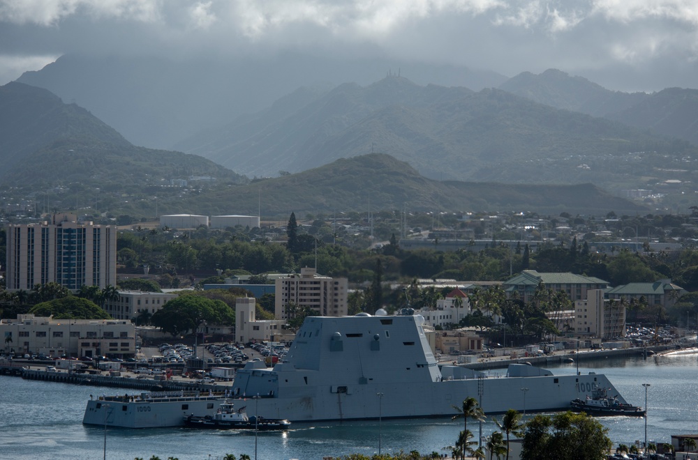 USS Zumwalt arrives in Pearl Harbor