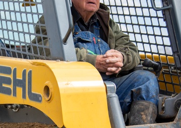Nebraska Guard Continues Hay Operations