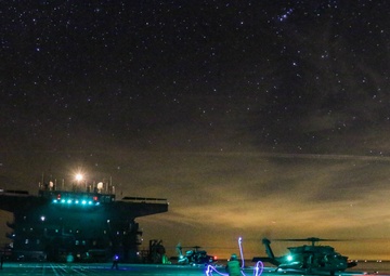 U.S. Army conducts deck landing qualifications in Arabian Gulf