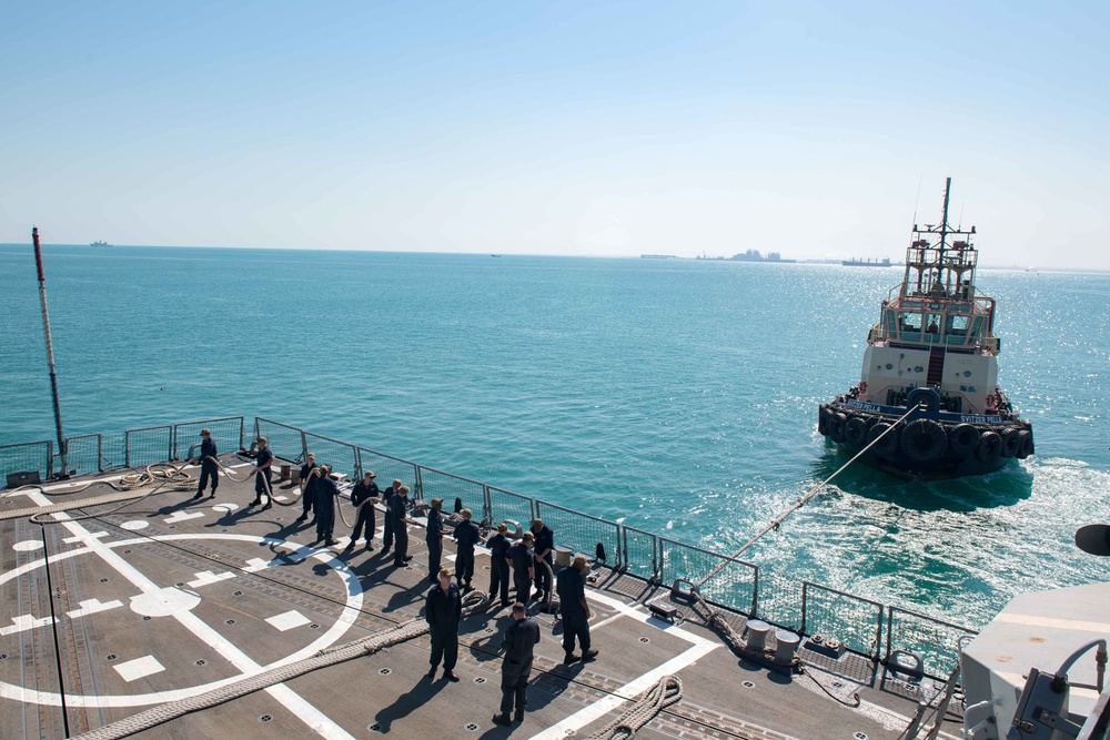 Srockdale Departs Bahrain after Port Visit