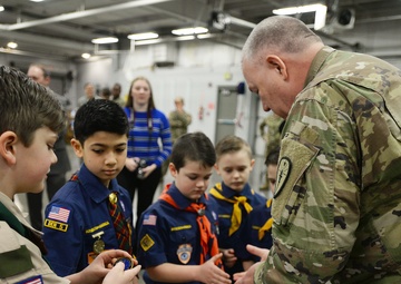 Boy Scouts donate popcorn to Indiana National Guard, USO