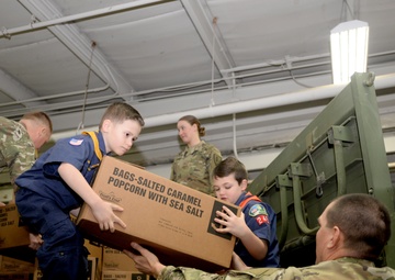 Boy Scouts donate popcorn to Indiana National Guard, USO