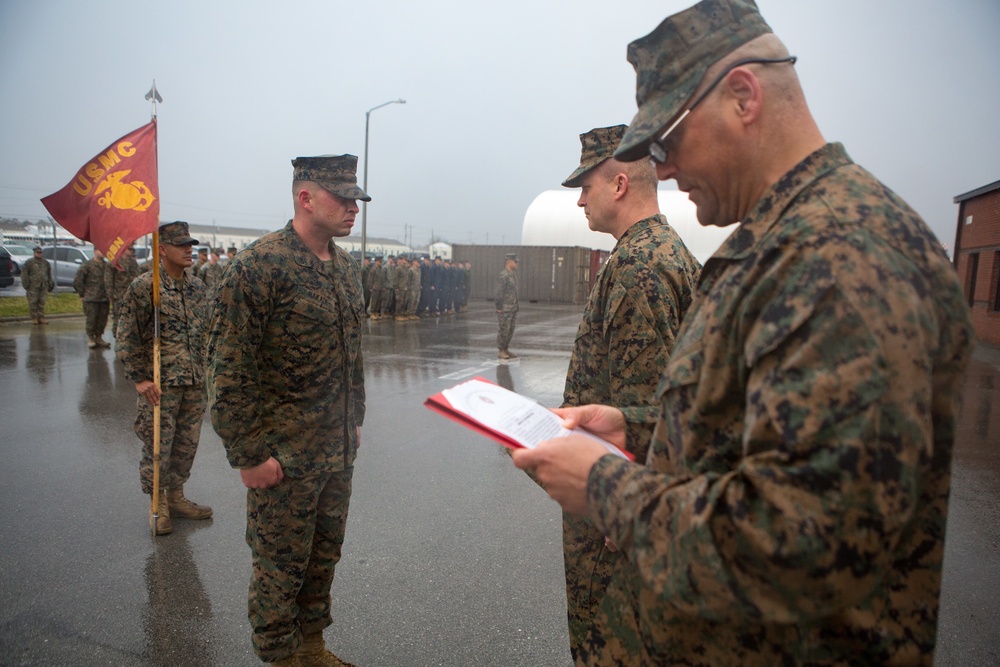 2nd Marine Division Commanding General visits Truck Company for a Meritorious Promotion