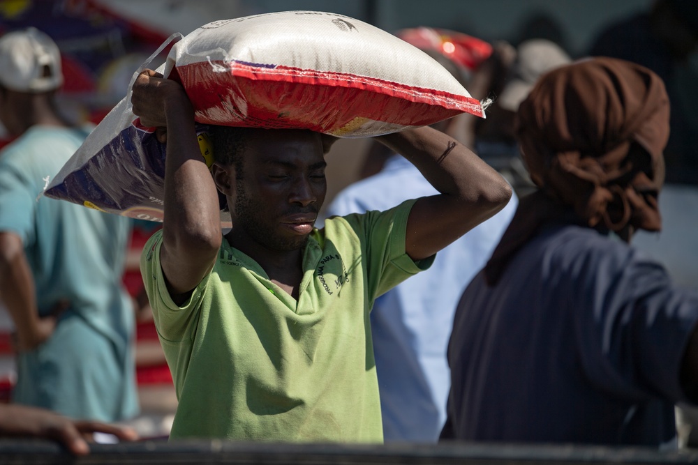 International Aid Helps Mozambique After Cyclone Idai