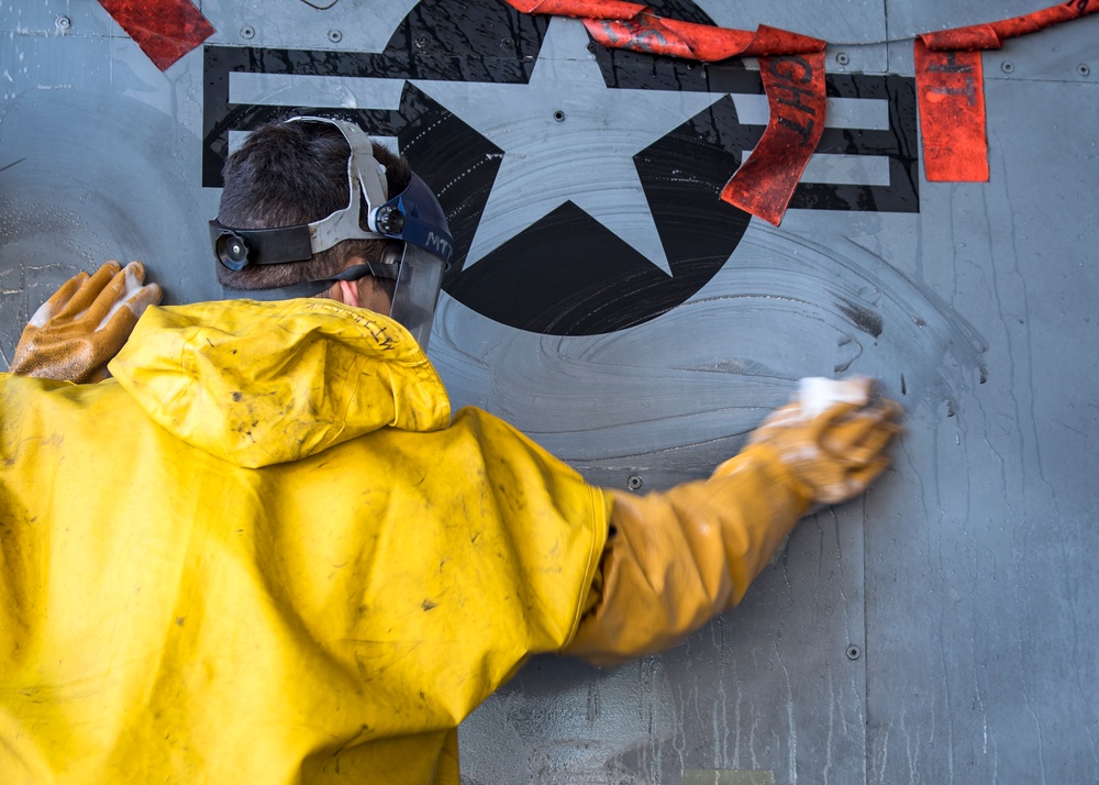 MXG Airmen ensure clean, serviceable ‘Hawgs’
