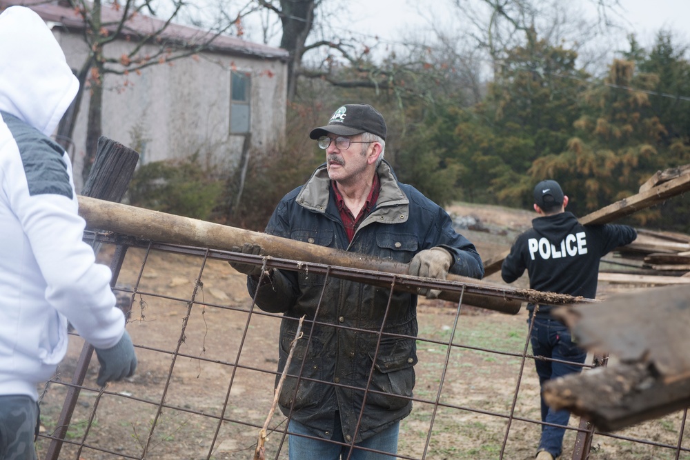 509th SFS defenders volunteer on Vietnam War veteran's farm