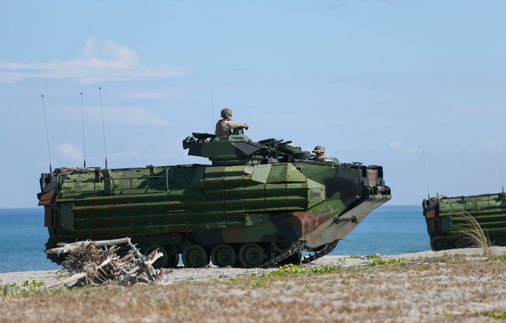 Balikatan 2019: Assault Amphibious Vehicles (AAV) in the Philippines