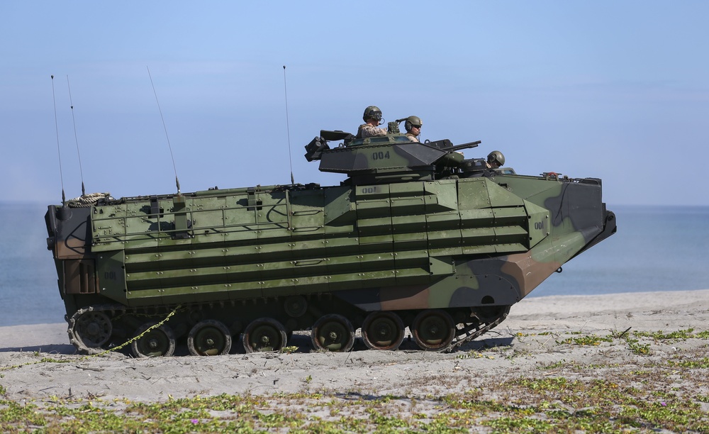 Balikatan 2019: Assault Amphibious Vehicles (AAV) in the Philippines