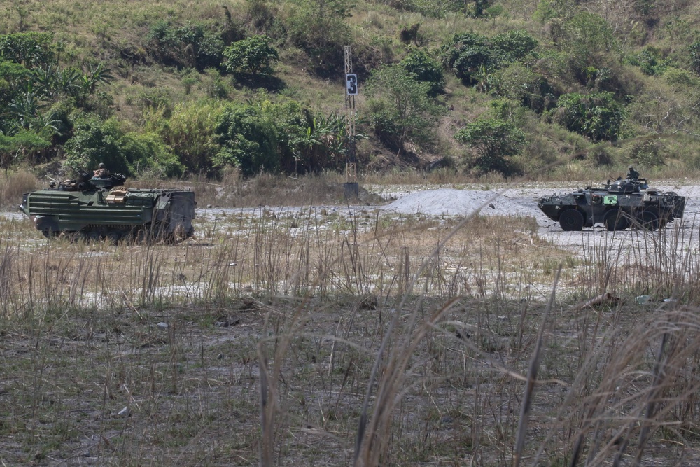 Balikatan 2019: Marines conduct a MOUT Attack