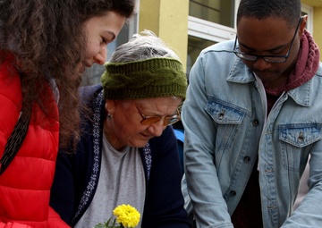4/4 for Friends: Soldiers from MK Air Base visit elderly care home in Constanta, Romania