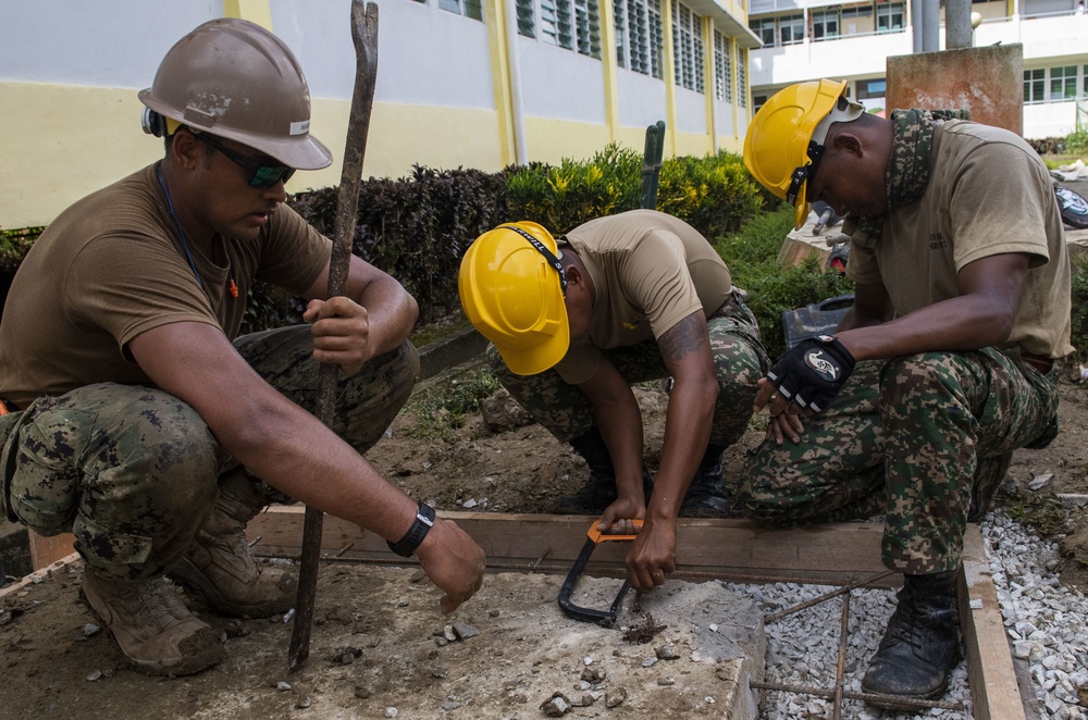 Pacific Partnership 2019 Water Tank Restoration Project at Tanah Puteh Elementary School