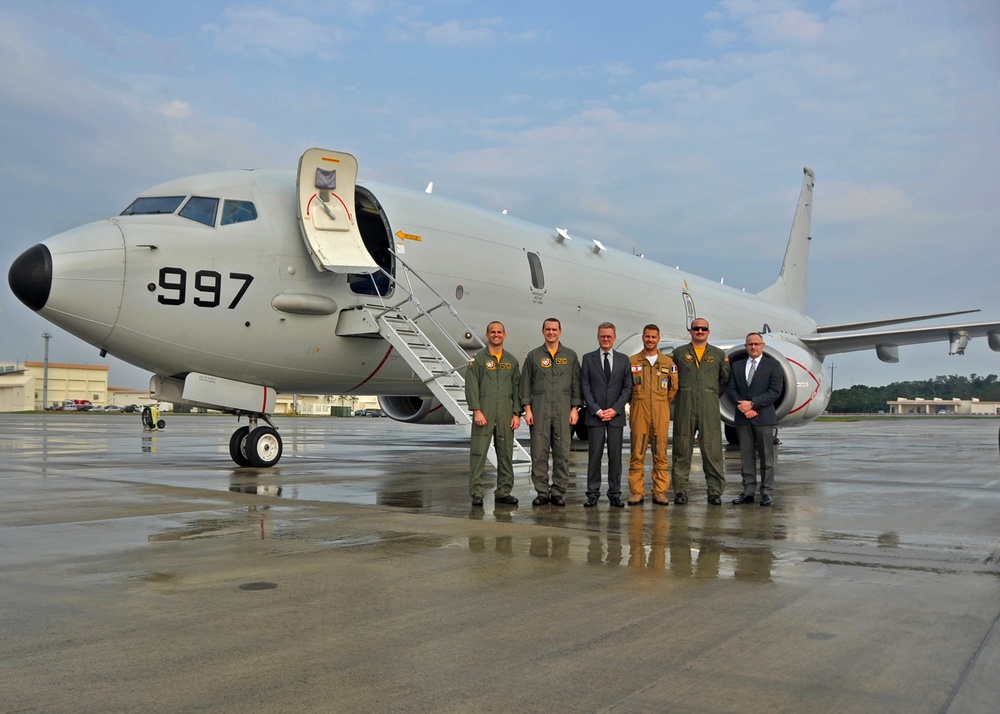 French Republic Ambassador Visits VP-47