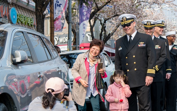 190405 Chinhae Cherry Blossom Parade