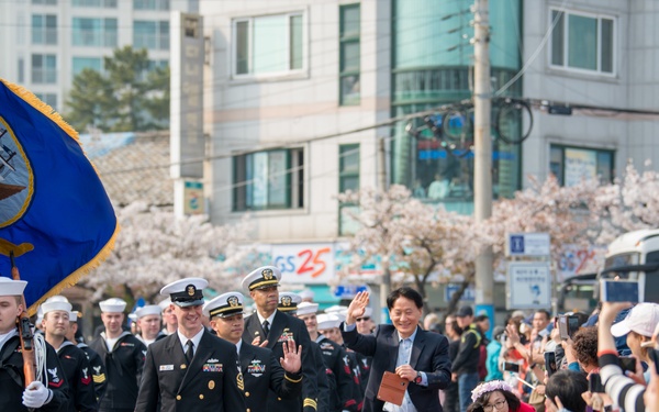 190405 Chinhae Cherry Blossom Parade