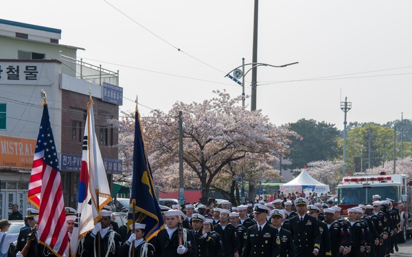 190405 Chinhae Cherry Blossom Parade