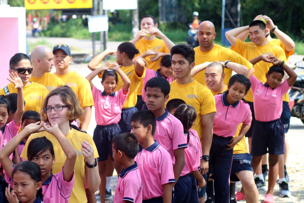 Sailors volunteer in the Thailand community during a U.S. 7th Fleet Flagship USS Blue Ridge community relations event in Pattaya, Thailand.