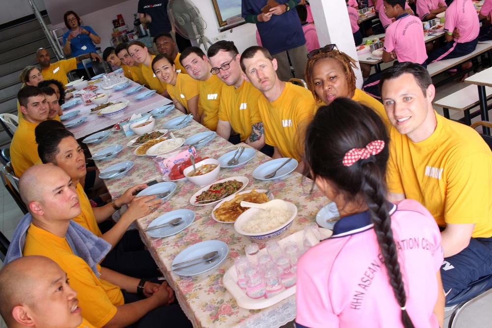 Sailors volunteer in the Thailand community during a U.S. 7th Fleet Flagship USS Blue Ridge community relations event in Pattaya, Thailand.