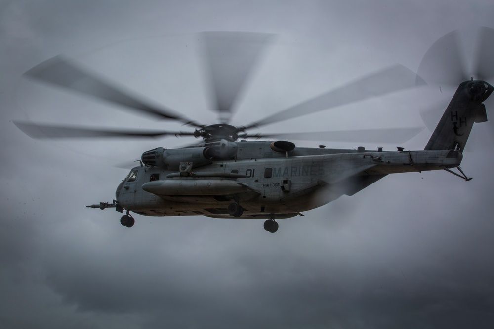 32nd Raiding Squadron and 2nd LE BN Conduct Dutch Bilateral Training