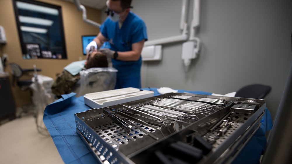 Residency program provides Airmen dental implant options