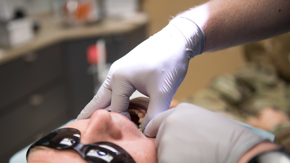 Residency program provides Airmen dental implant options