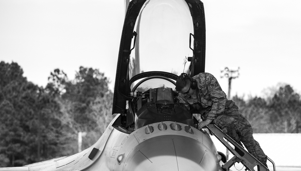 Shaw AFB flightline operations