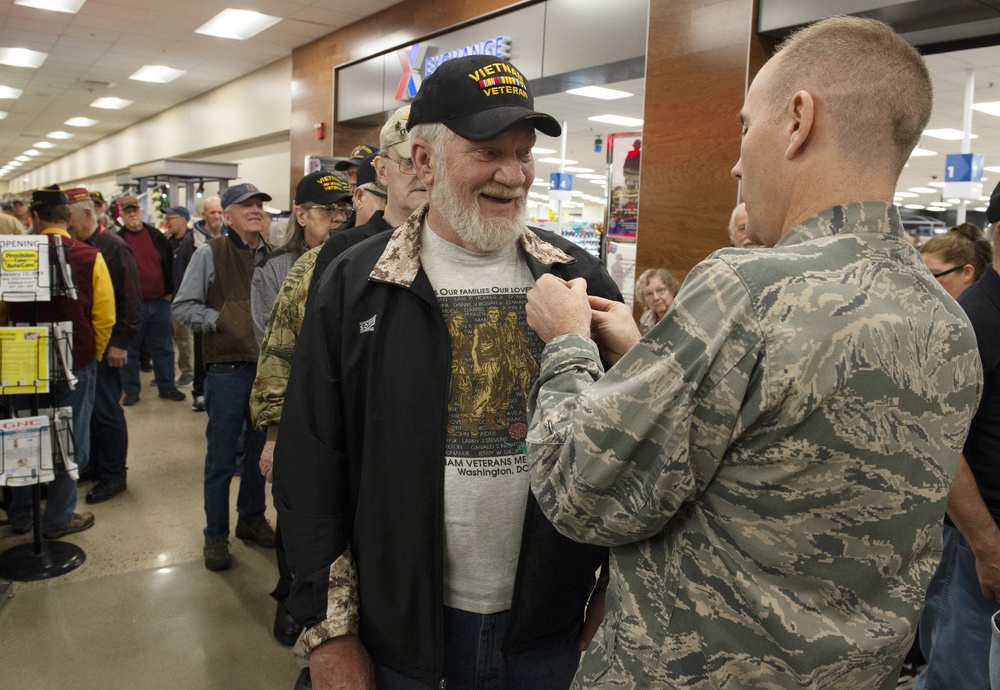 AAFES Exchange host pinning ceremony to commemorate Vietnam-era veterans