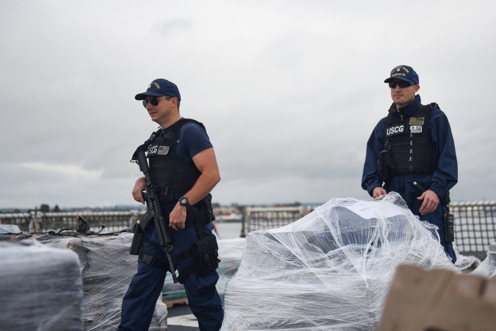 Coast Guard offloads 7.1 tons of cocaine in San Diego
