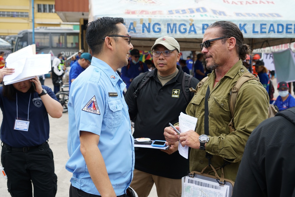 Hawaii National Guard State Partnership Program participates disaster exercise in Quezon City.