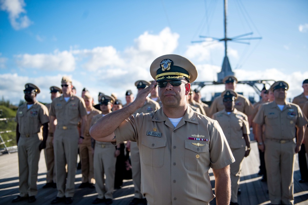 USS Zumwalt Sailors visit USS Missouri