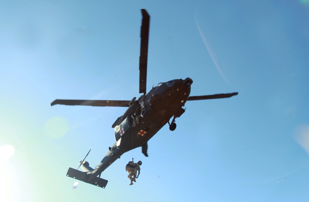 Balikatan 2019: U.S. Special Forces and Armed Forces of the Philippines conduct medical evacuation hoist training