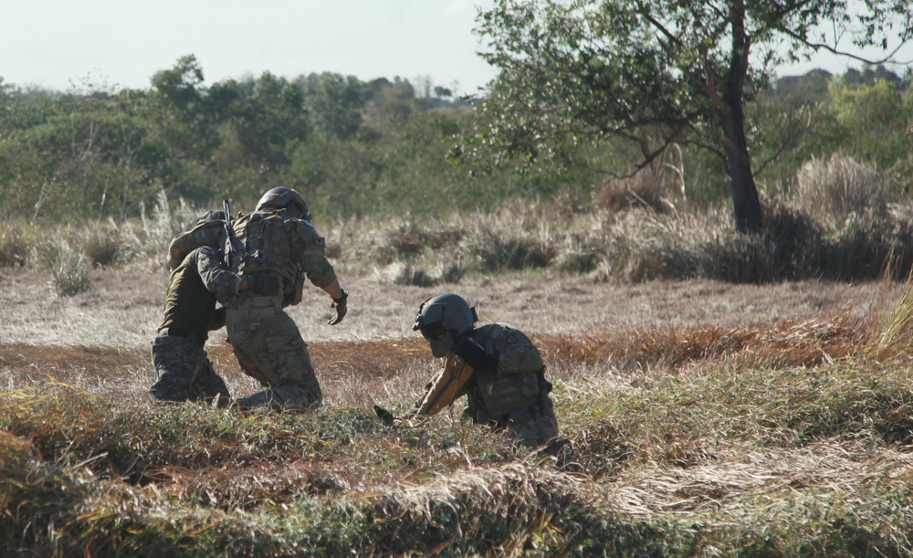 Balikatan 2019: U.S. Special Forces and Philippine Armed Forces conduct medical evacuation hoist training