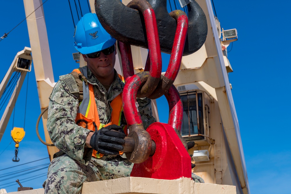 NCHB 1 conducts lift on/lift off opperation