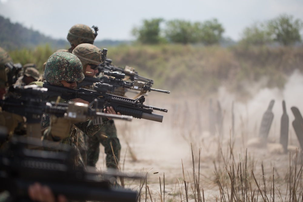 Balikatan 2019: Marines participate in Combined-Arms Live Fire at CERAB