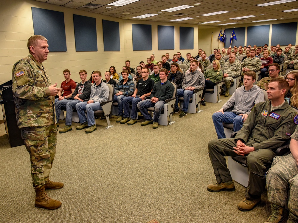 South Dakota National Guard's top leader visits 114th FW