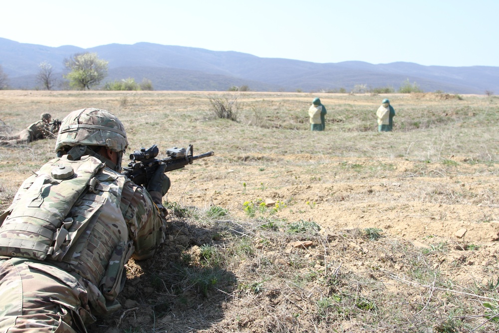 Alpha Company, 1-16th Infantry conducts team live-fire training