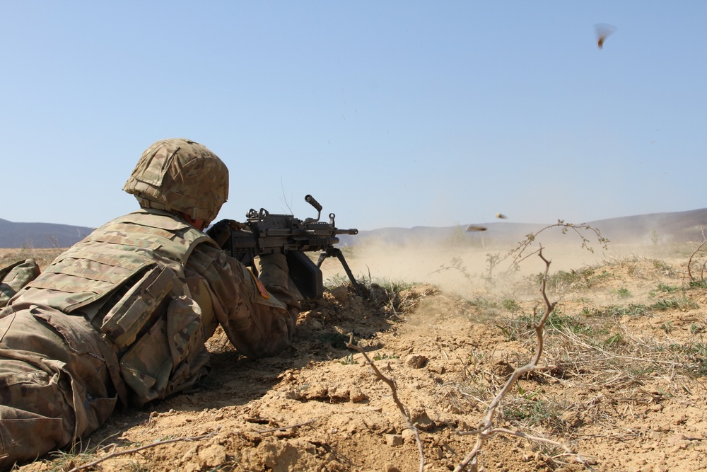 Alpha Company, 1-16th Infantry conducts team live-fire training