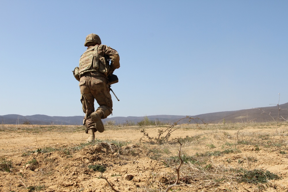 Alpha Company, 1-16th Infantry conducts team live-fire training