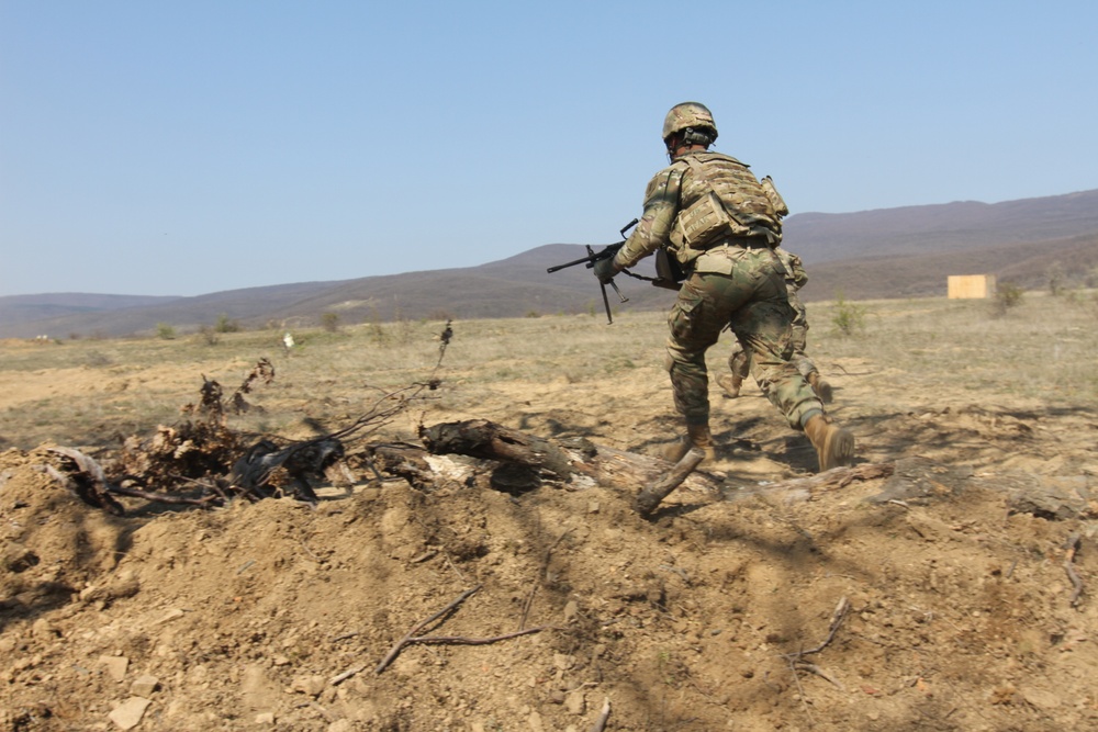 Alpha Company, 1-16th Infantry conducts team live-fire training