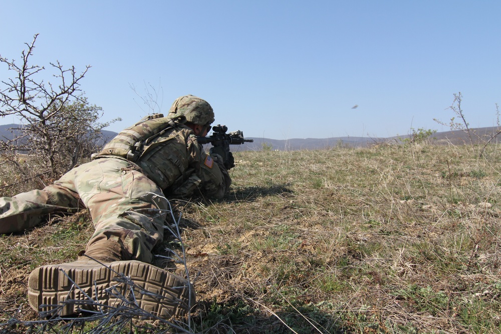 Alpha Company, 1-16th Infantry conducts team live-fire training