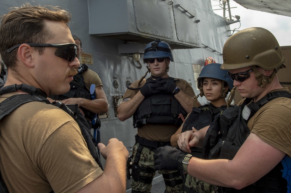 Balikatan 2019: US Forces Conduct Combined VBSS Drills