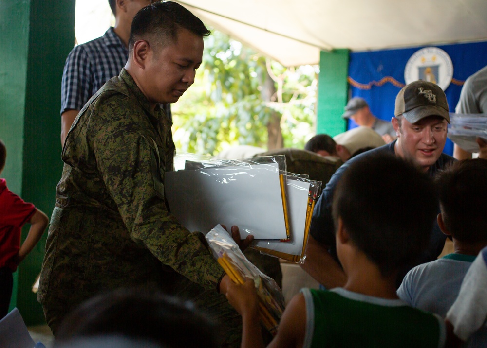 Balikatan 2019: Philippine Army, U.S Air Force host community relations event in San Pablo